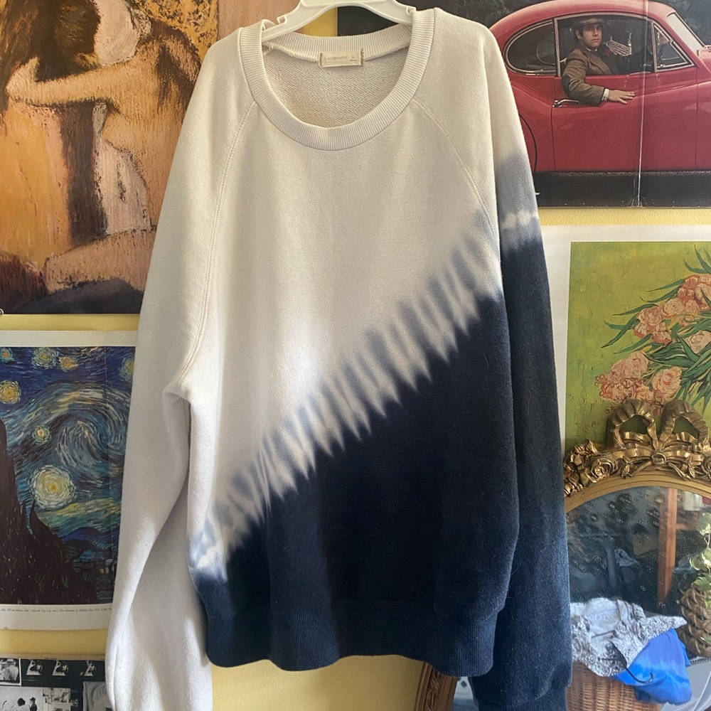 tie dye crewneck